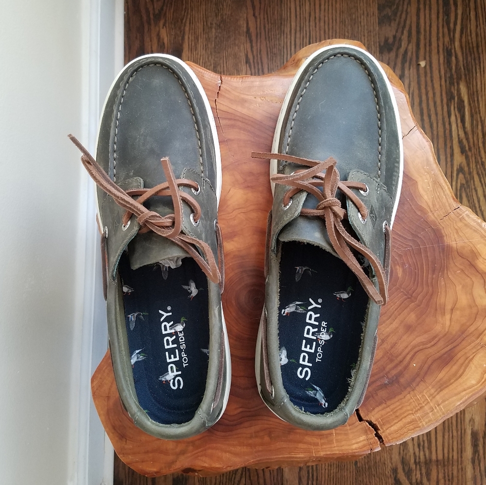 Dark green leather sperry loafers - Picture 2 of 4